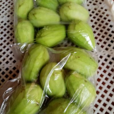 Frozen whole avocado